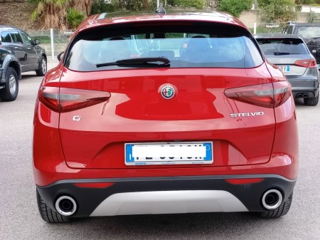 Alfa Romeo Stelvio 2.2 Turbodiesel 180 CV AT8 Q4 Super 2017 