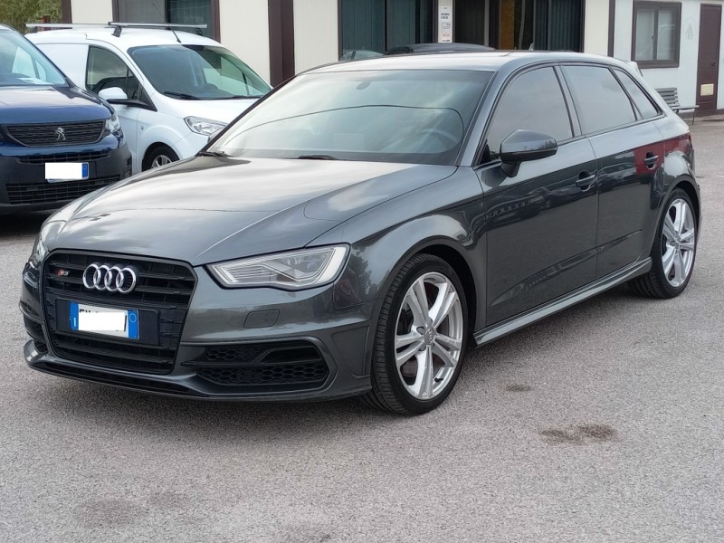 Audi S3 Sportback   2.0 TFSI 300 CV quattro S tronic 2015 